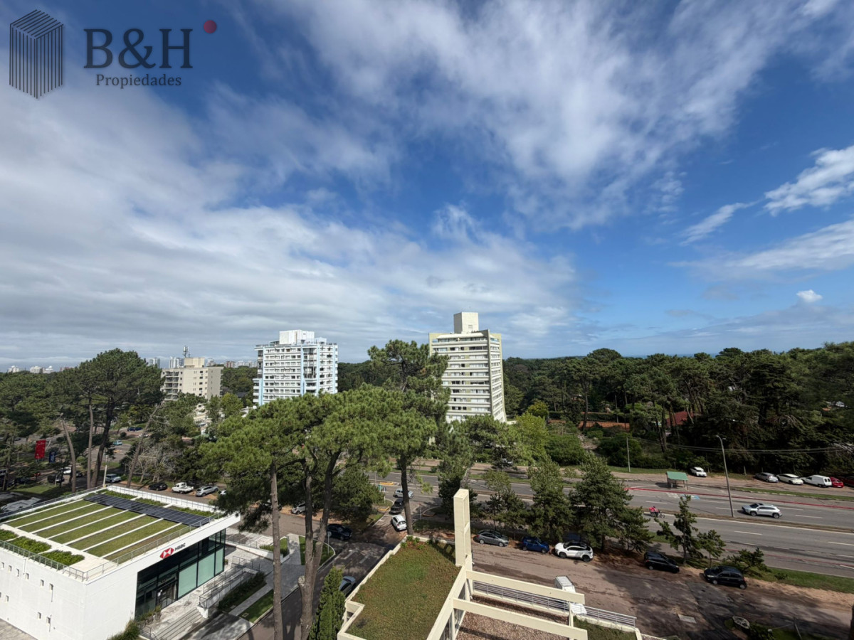 Apartamento ID.7252 - Apartamento en alquiler de 1 dormitorio en Punta del este , Edificio Doce Lunas 