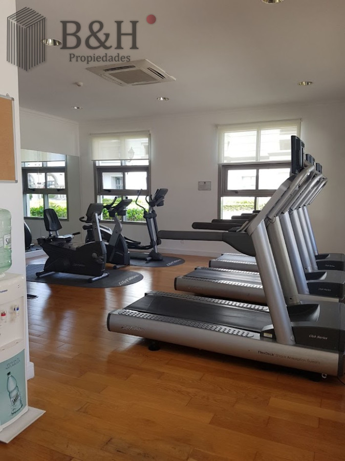 Apartamento ID.7334 - Apartamento de 4 dormitorios en Punta del este , Torre imperiale . Playa brava 