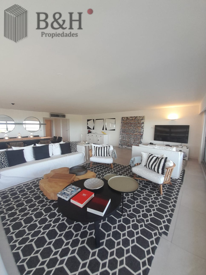 Brava - GoPunta - Portal Inmobiliario de Punta del Este - Maldonado