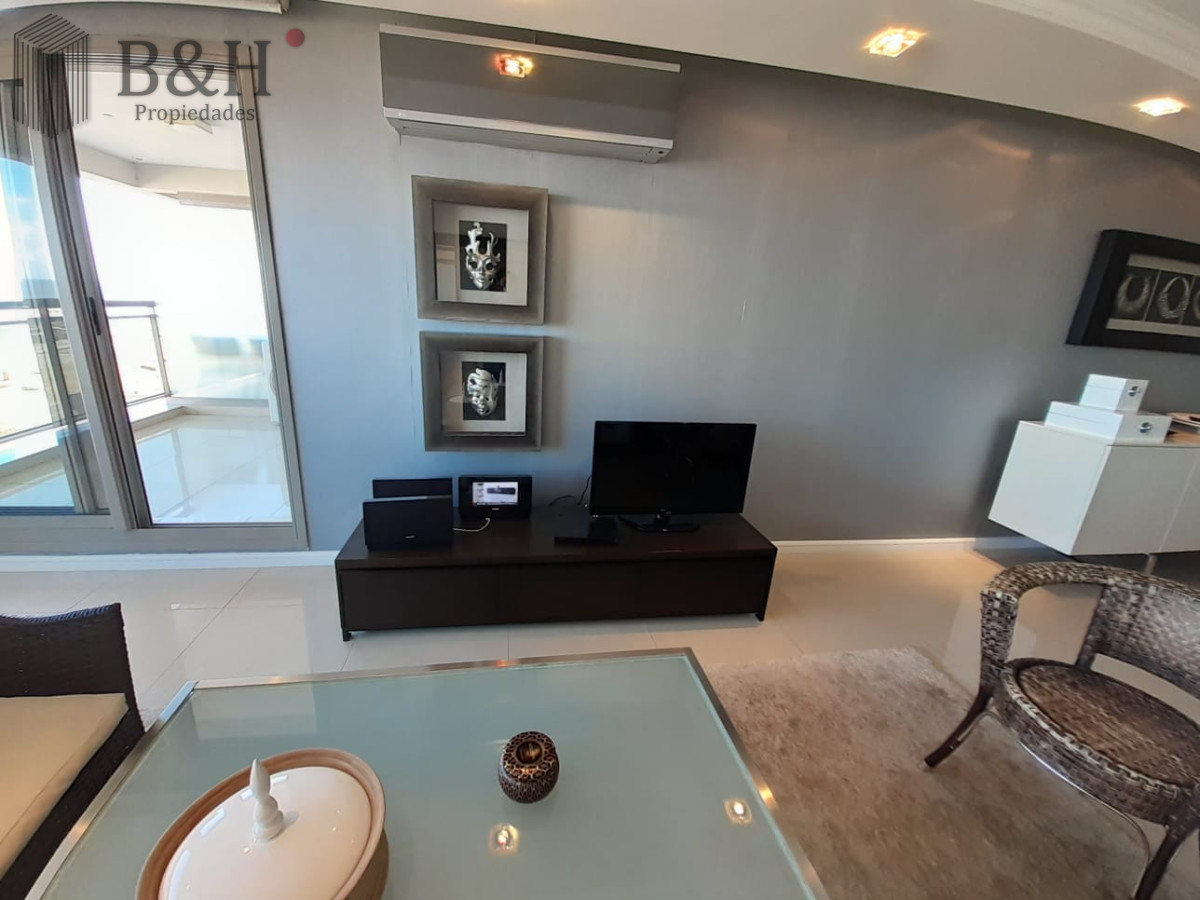 Apartamento ID.5978 - Apartamento en Alquiler de 3 Dormitorios en Punta del este , Playa Brava , Torre Imperiale 