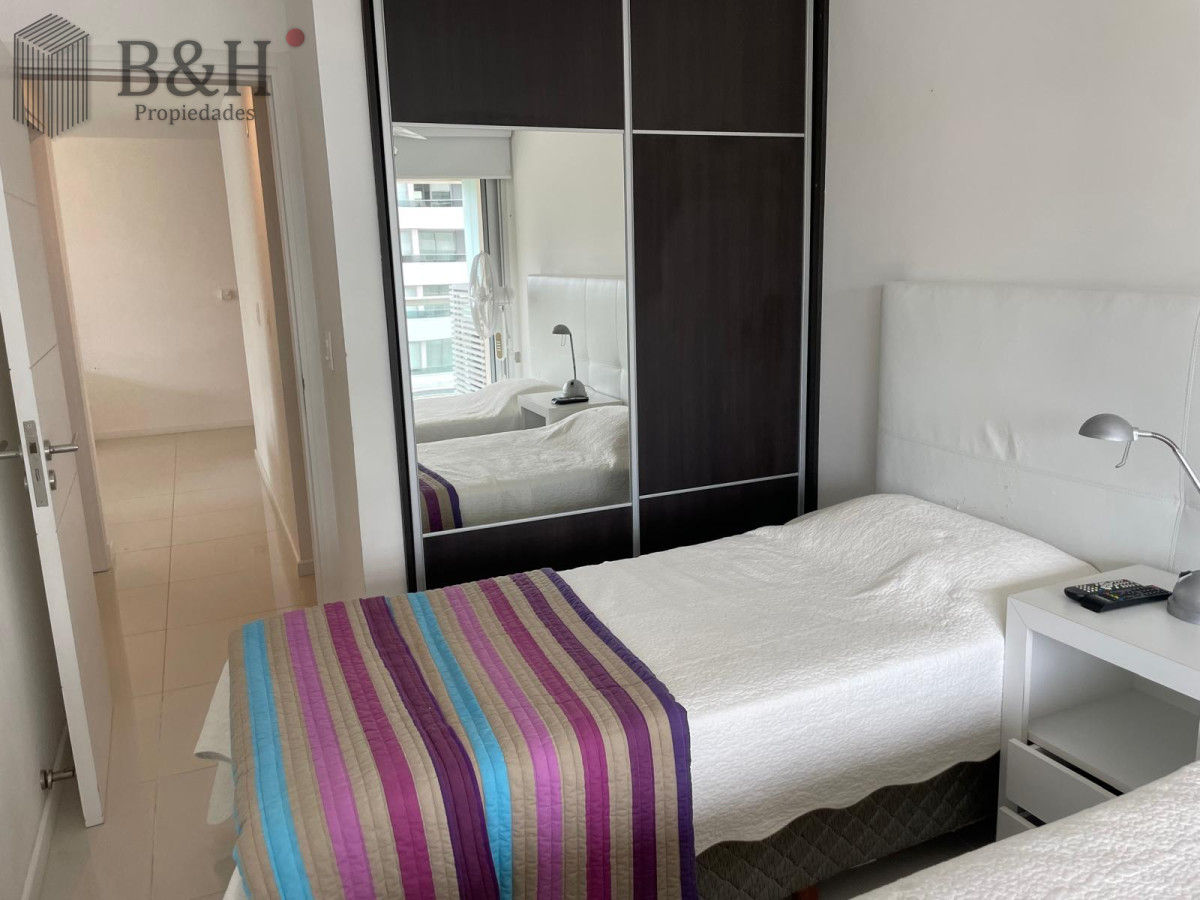 Apartamento ID.7391 - Apartamento en venta de 2 dormitorios en Torre ICON, Punta del este , AIDY GRILL 