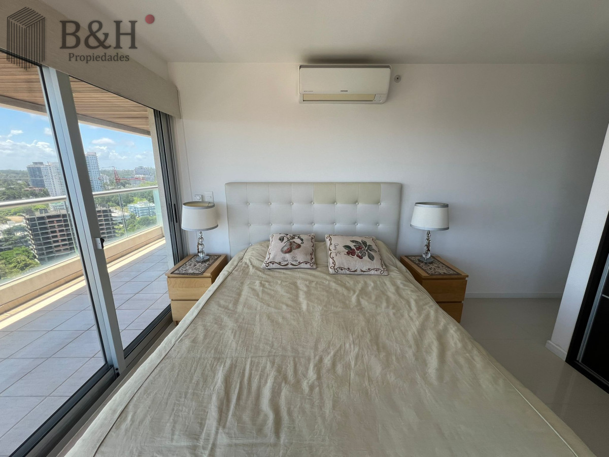 Apartamento ID.7101 - Apartamento en venta de 2 dormitorios en Playa brava , Punta del este 