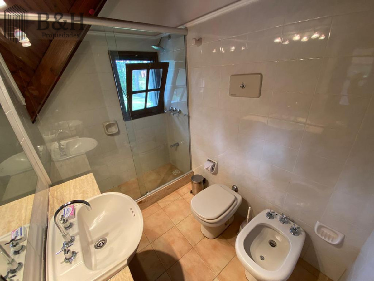 Casa ID.650 - ESPECTACULAR CASA EN LUGANO 5 DORMITORIOS 4 BAÑOS 