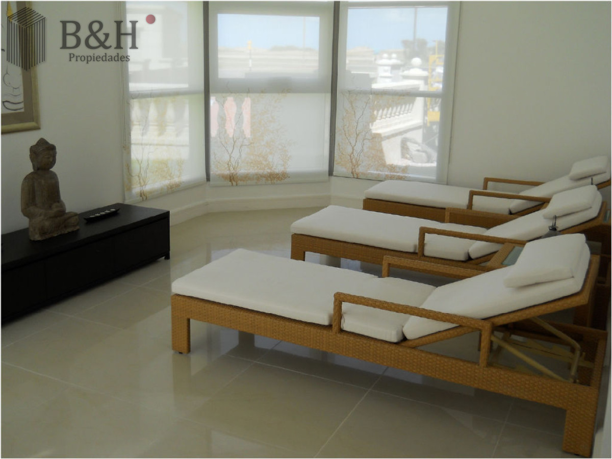 Apartamento ID.5978 - Apartamento en Alquiler de 3 Dormitorios en Punta del este , Playa Brava , Torre Imperiale 
