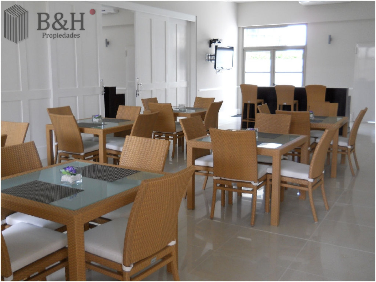 Apartamento ID.5978 - Apartamento en Alquiler de 3 Dormitorios en Punta del este , Playa Brava , Torre Imperiale 