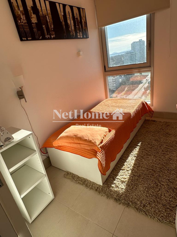 Apartamento ID.330 - Playa Brava Lujoso Apartamento 3 dormitorios con excelente vista al Océano