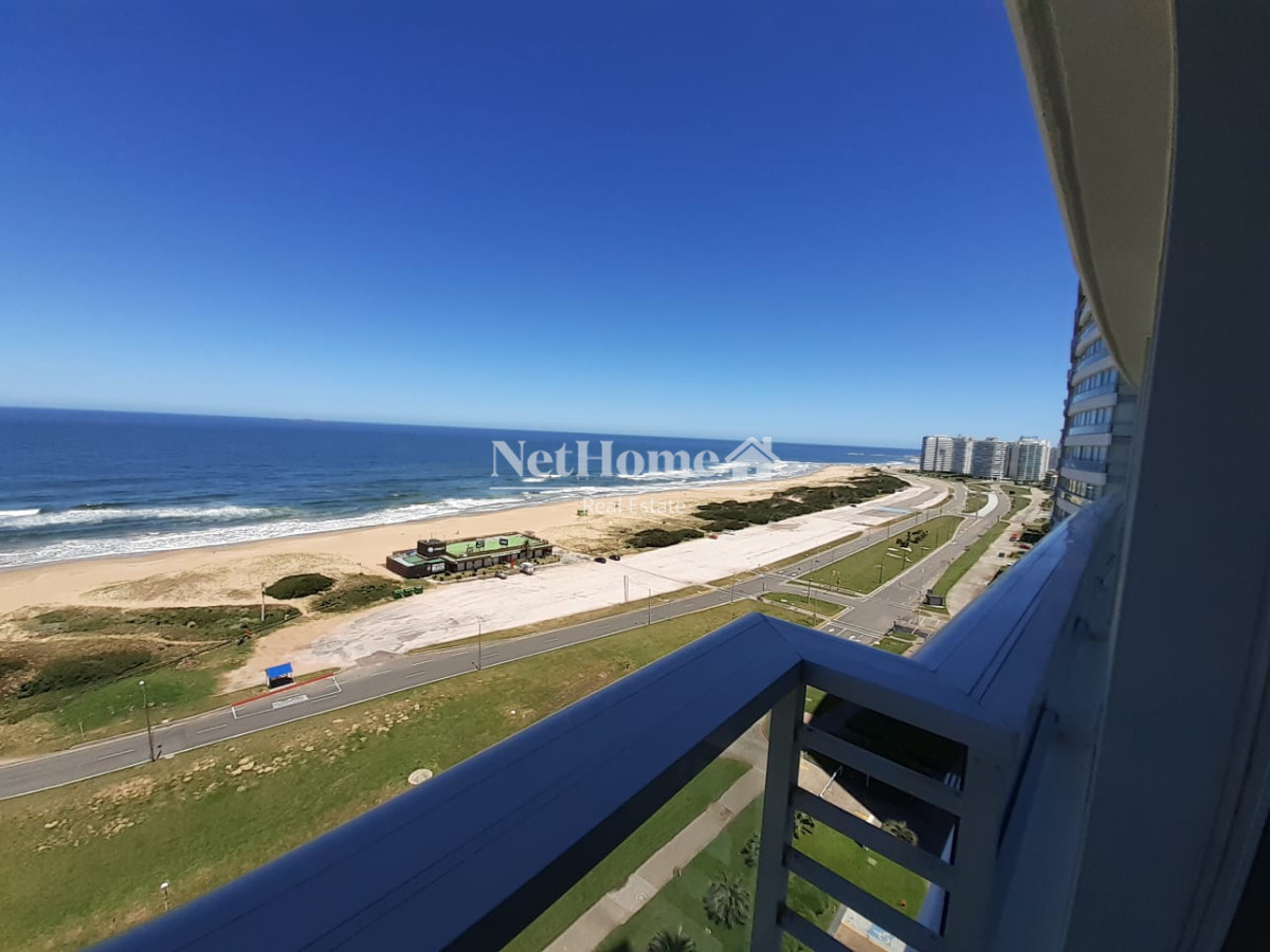 Apartamento ID.395 - Playa Brava Apartamento 2 Suites Vista al Océano.
