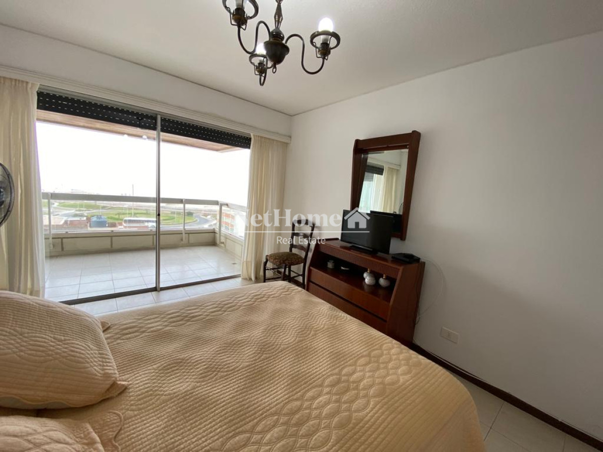 Apartamento ID.110 - Península Apartamento 3 Dormitorios Hermosa vista al Océano