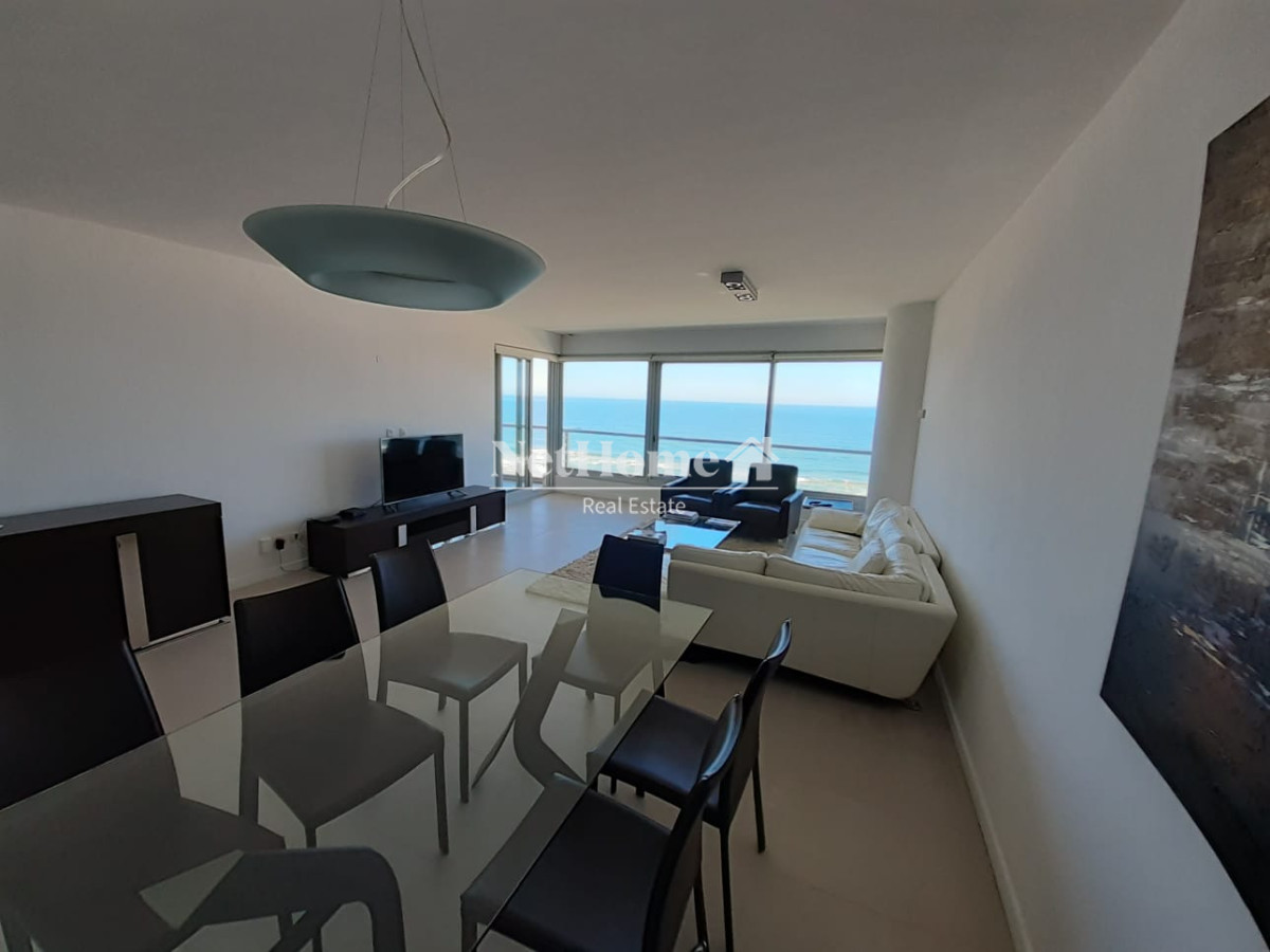 Apartamento ID.395 - Playa Brava Apartamento 2 Suites Vista al Océano.