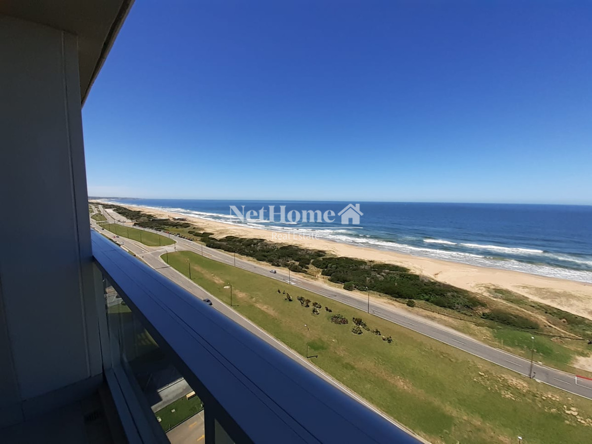 Apartamento ID.395 - Playa Brava Apartamento 2 Suites Vista al Océano.