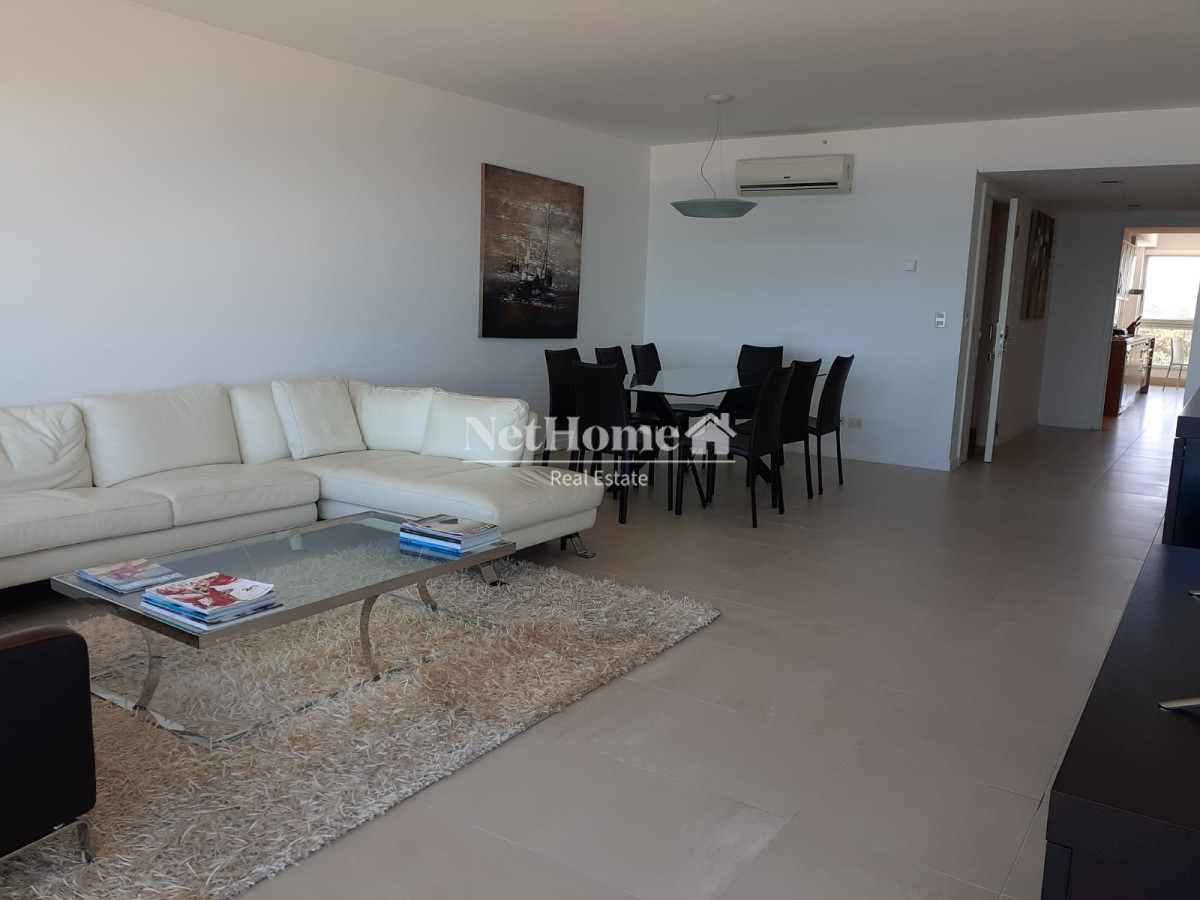 Apartamento ID.395 - Playa Brava Apartamento 2 Suites Vista al Océano.
