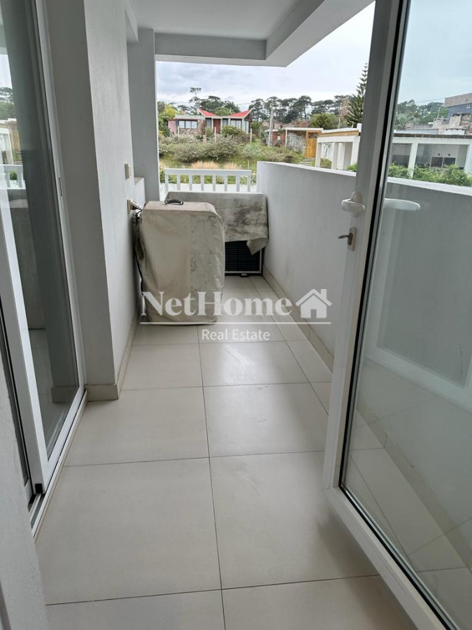 Apartamento ID.84 - Playa Mansa Apartamento 2 Dormitorios Frente al Mar 