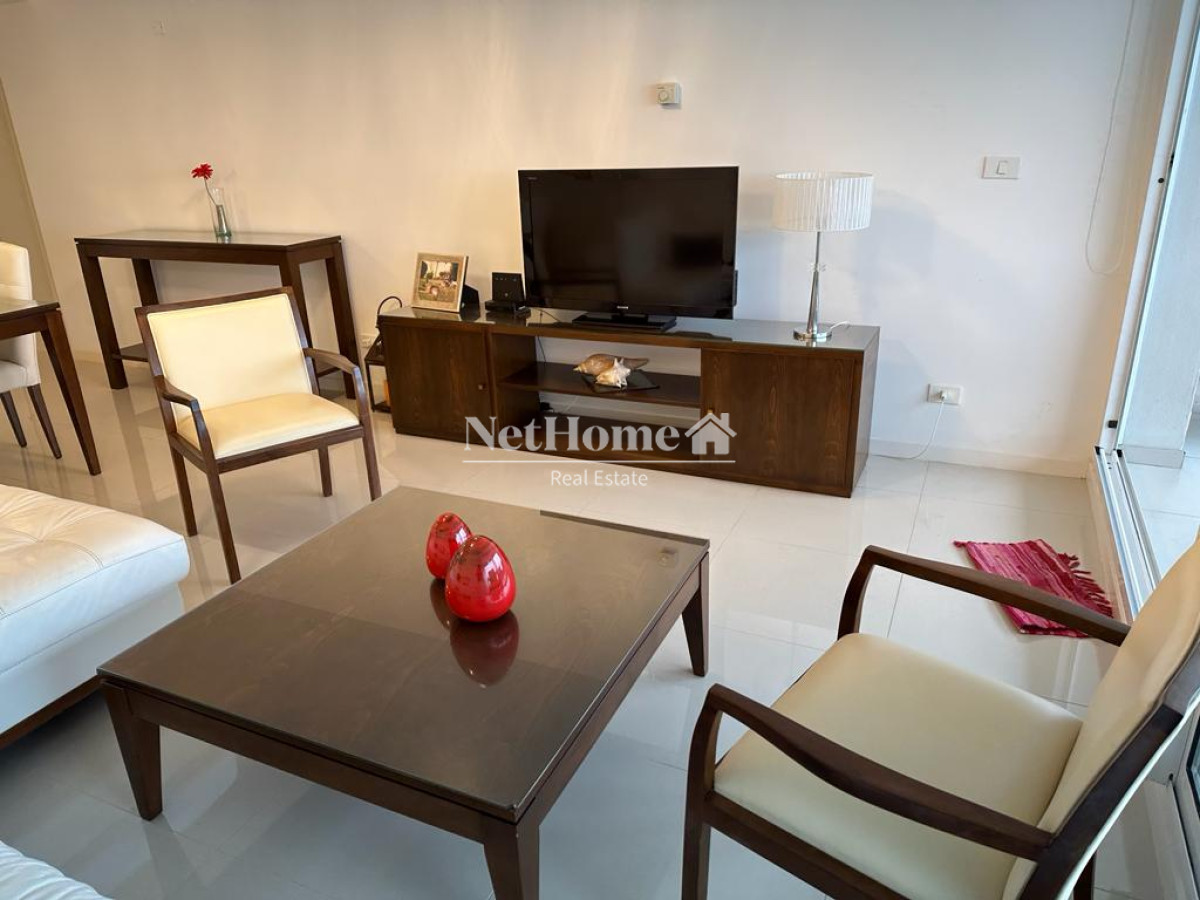 Apartamento ID.84 - Playa Mansa Apartamento 2 Dormitorios Frente al Mar 