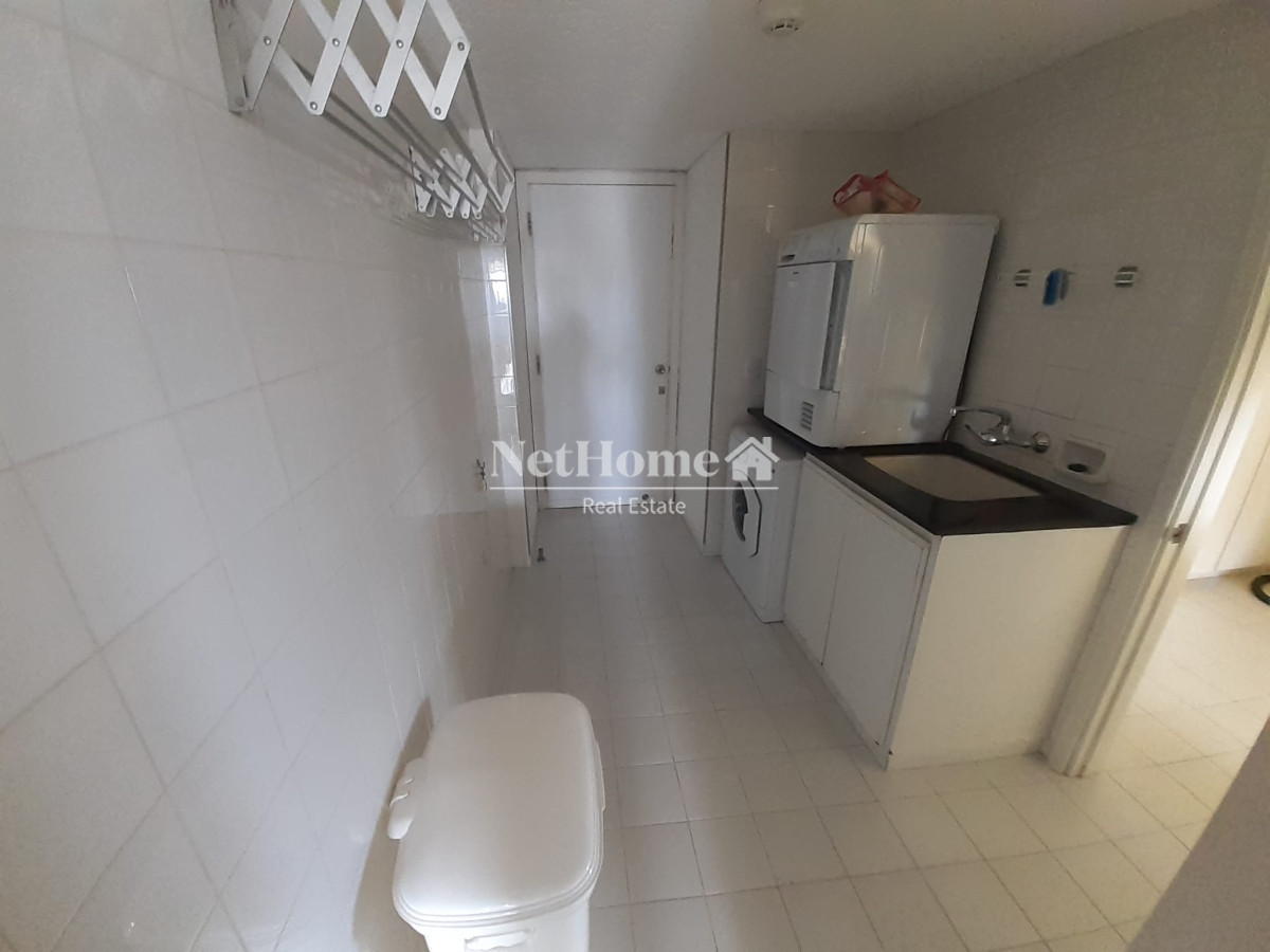 Apartamento ID.106 - Playa Brava Apartamento 3 Dormitorios en Primera Línea