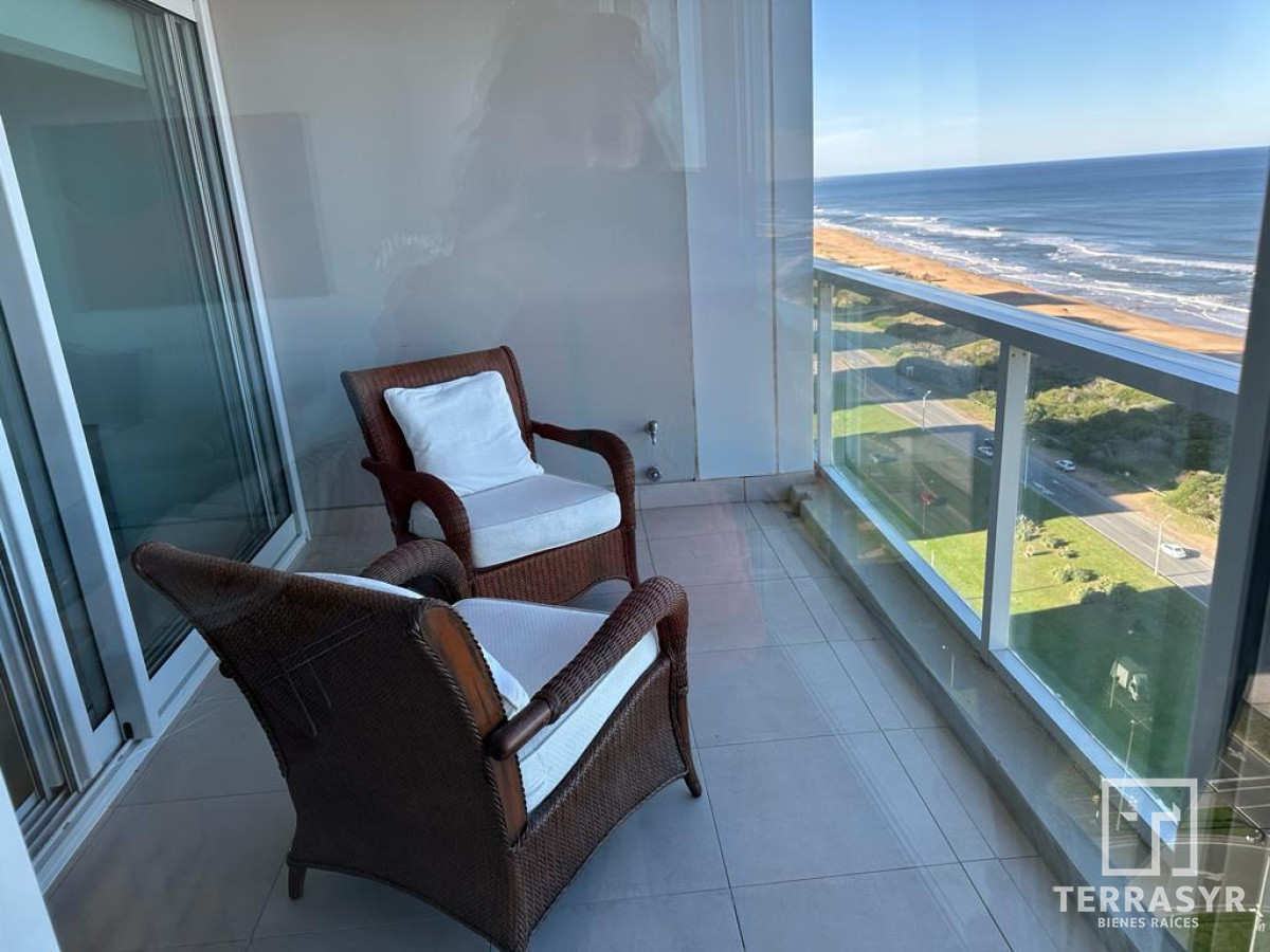 Apartamento ID.18 - Apartamento de 2 dormitorios en edificio de categoria