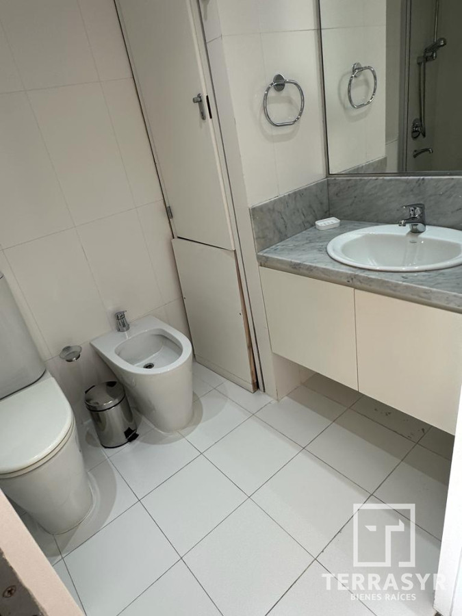Apartamento ID.18 - Apartamento de 2 dormitorios en edificio de categoria
