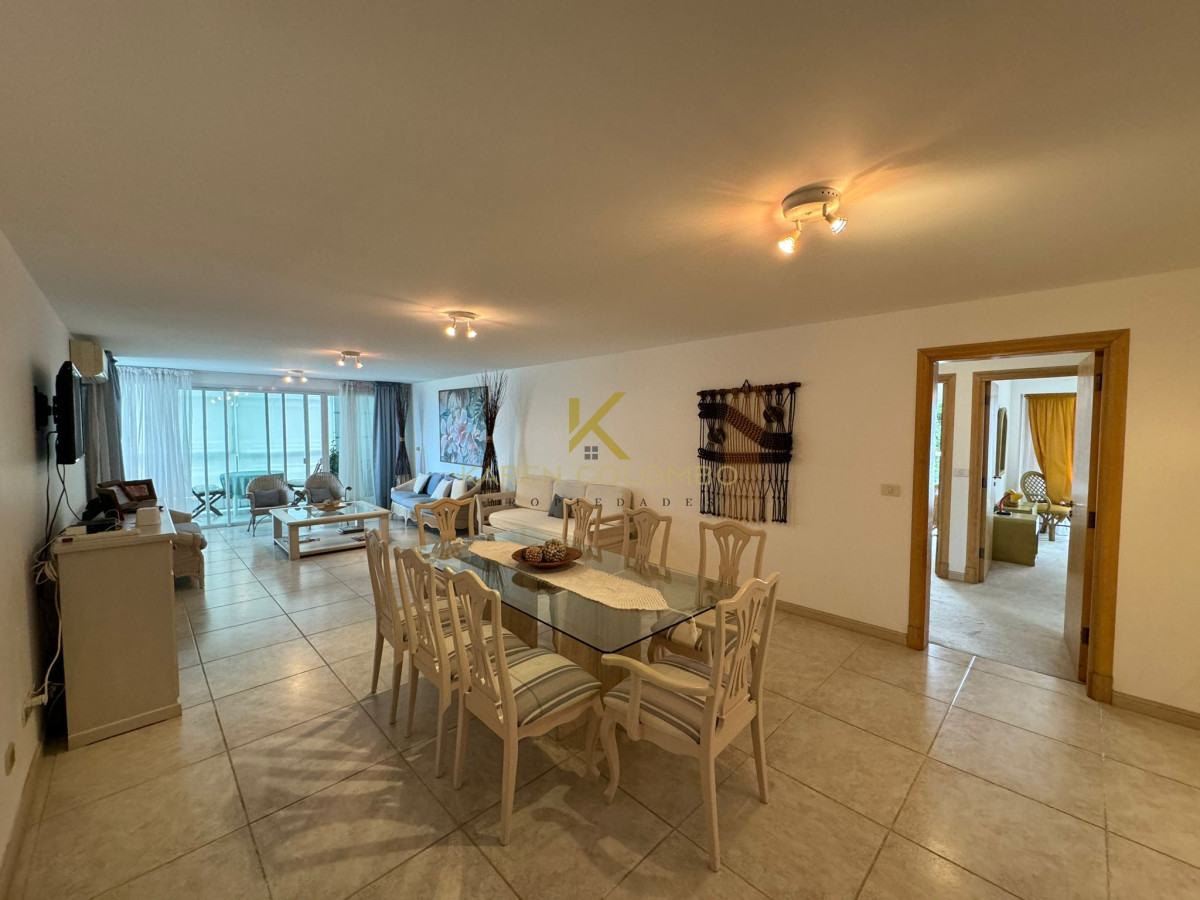 Apartamento ID.21094821 - Brava, 3 dormitorios y dependencia