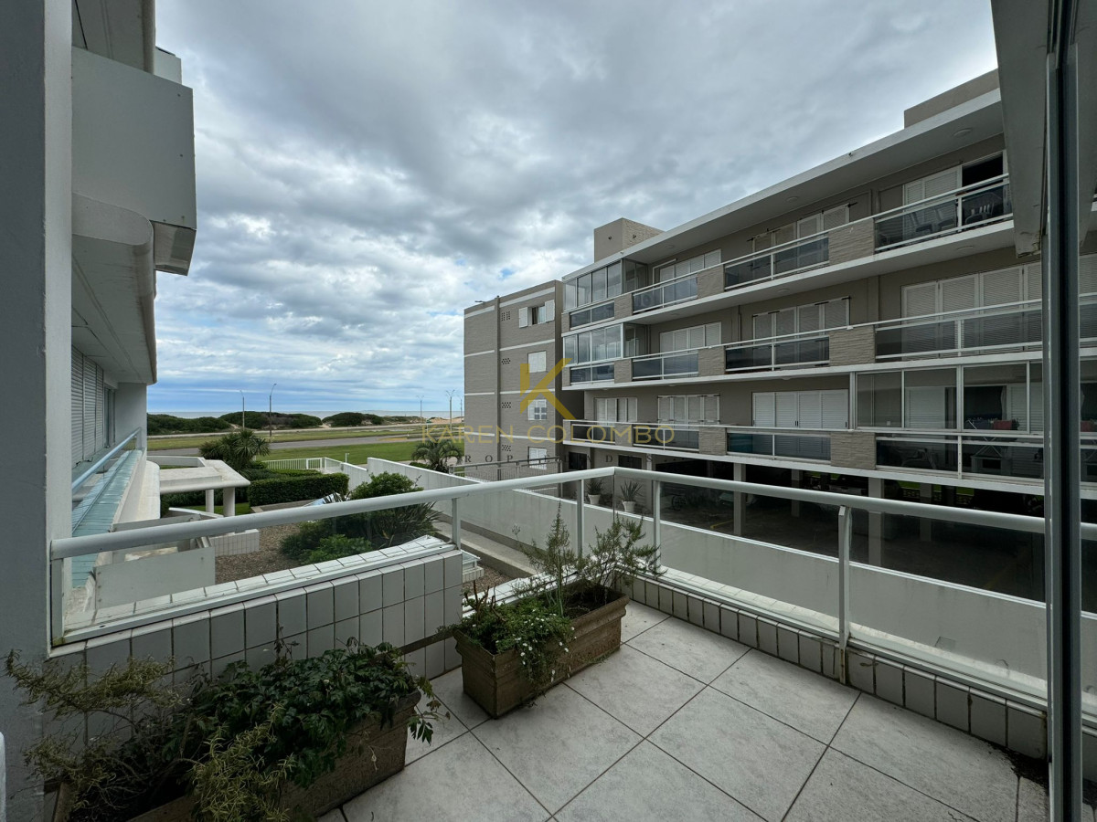 Apartamento ID.21094821 - Brava, 3 dormitorios y dependencia