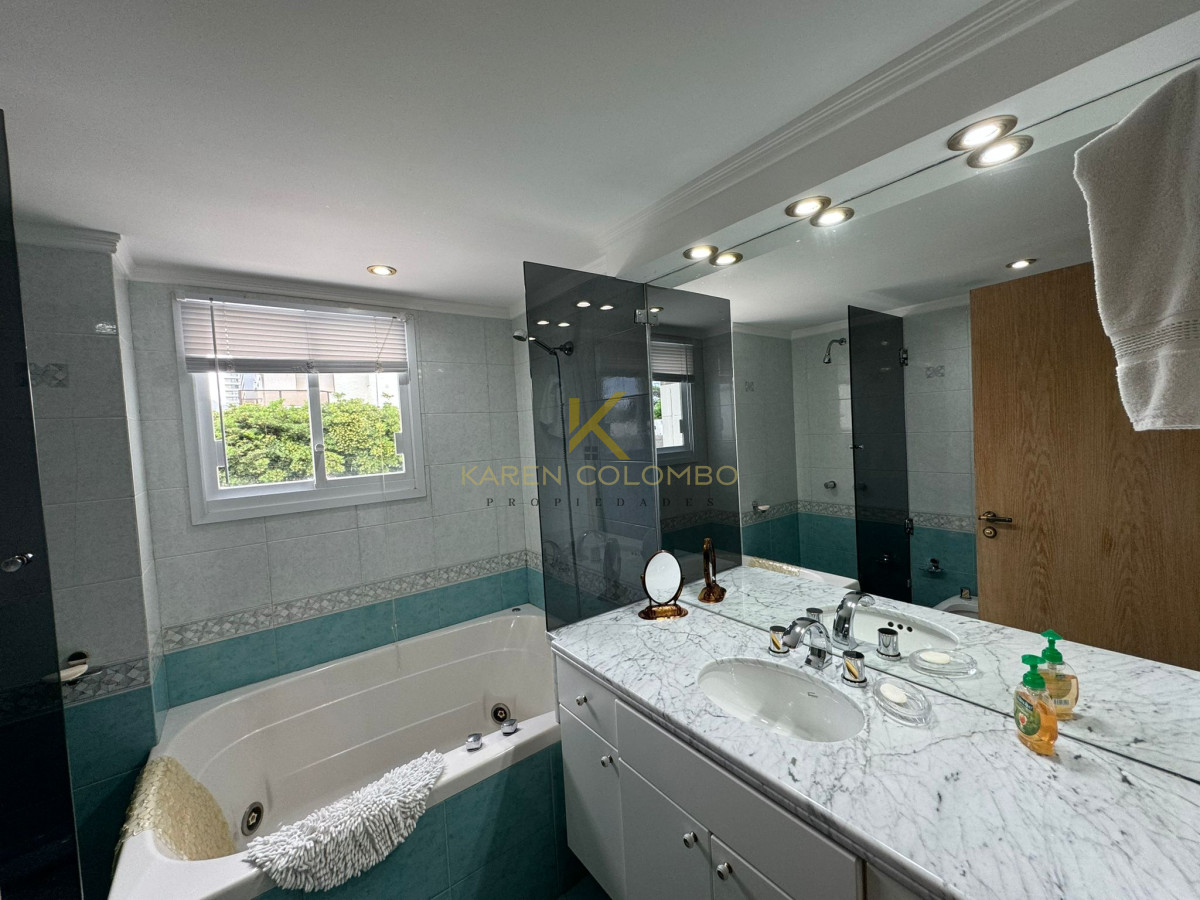 Apartamento ID.21094821 - Brava, 3 dormitorios y dependencia