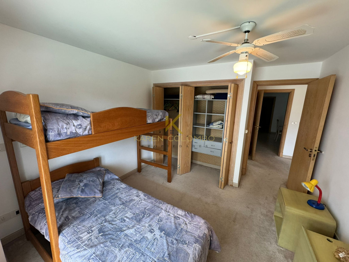 Apartamento ID.21094821 - Brava, 3 dormitorios y dependencia