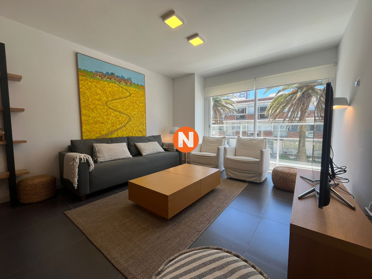 Apartamento Ref.225063 - Apartamento en Venta de 2 dormitorios en Punta del este , Península , Gorlero 