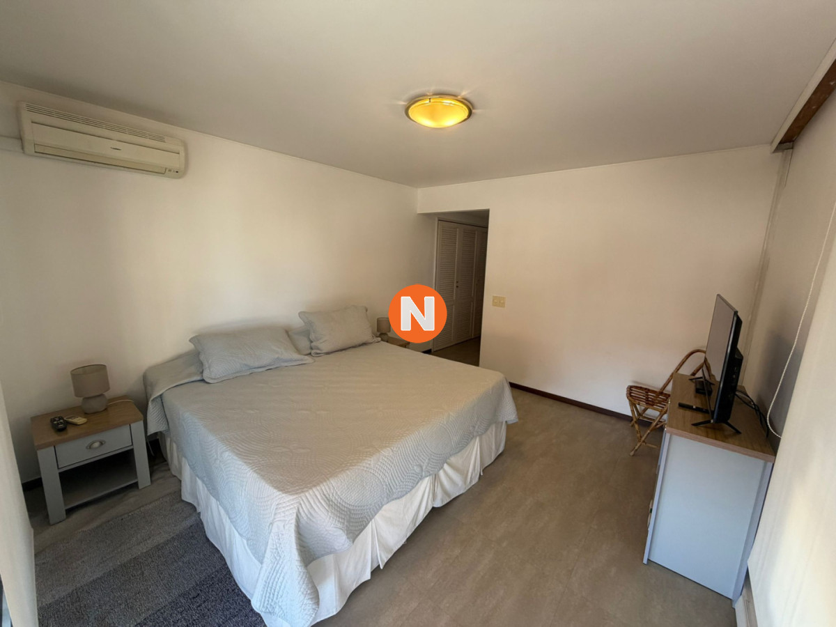 Apartamento Ref.225406 - Apartamento en Venta de 3 dormitorio en Punta del este . Playa mansa , Parada 1 