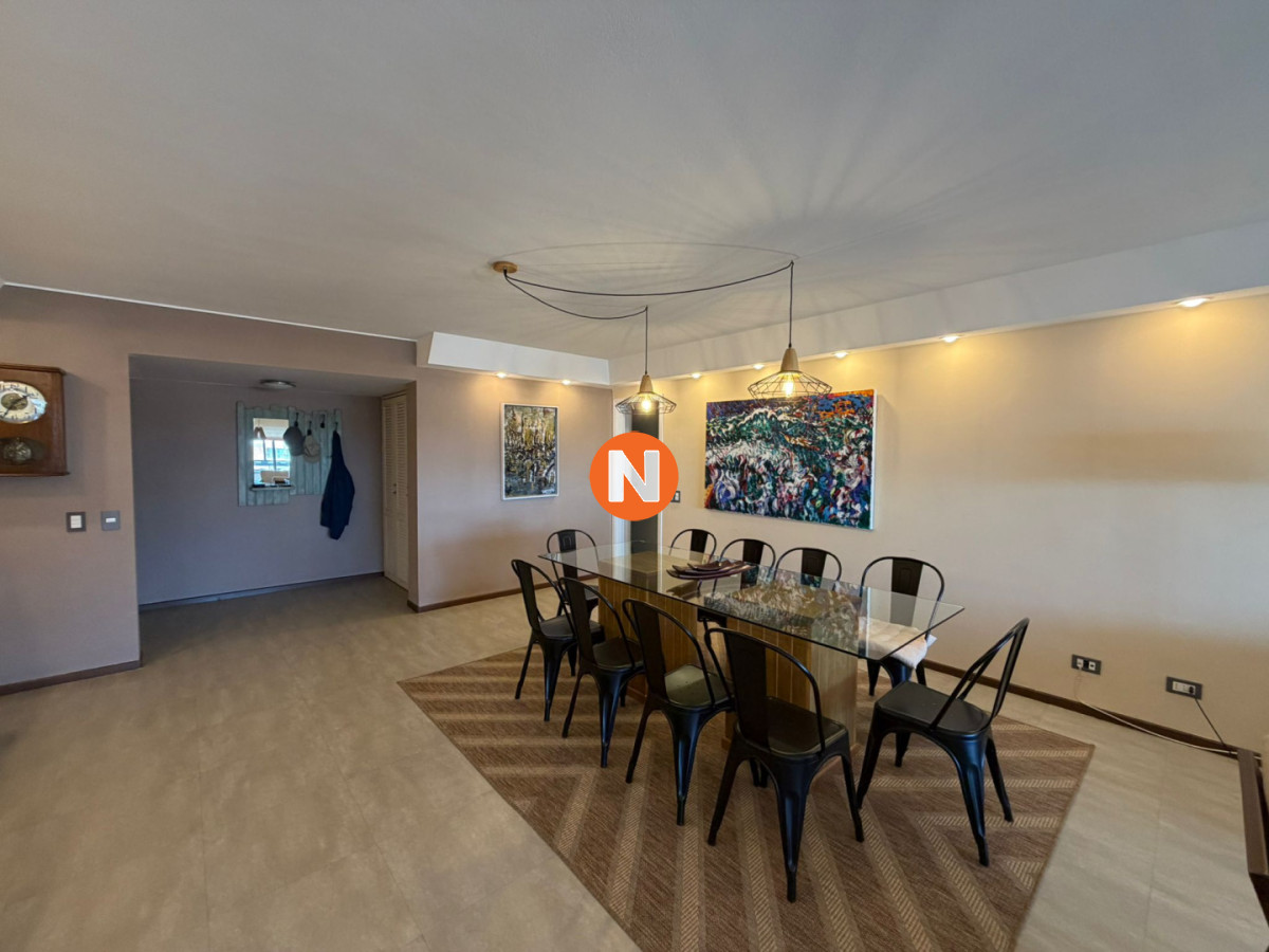 Apartamento Ref.225406 - Apartamento en Venta de 3 dormitorio en Punta del este . Playa mansa , Parada 1 