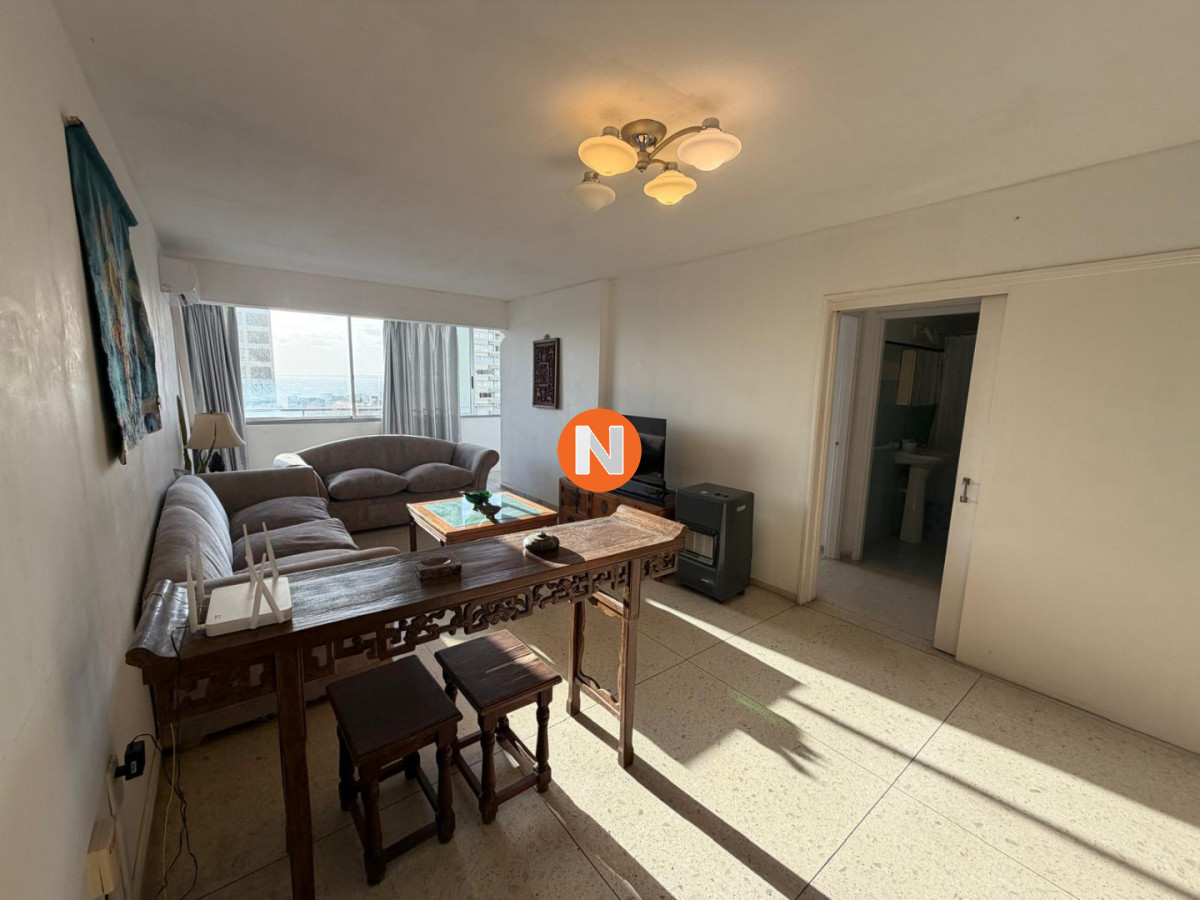 Apartamento Ref.225404 - Apartamento en Venta de 2 dormitorios y medio en Punta del este , Gorlero , Península 
