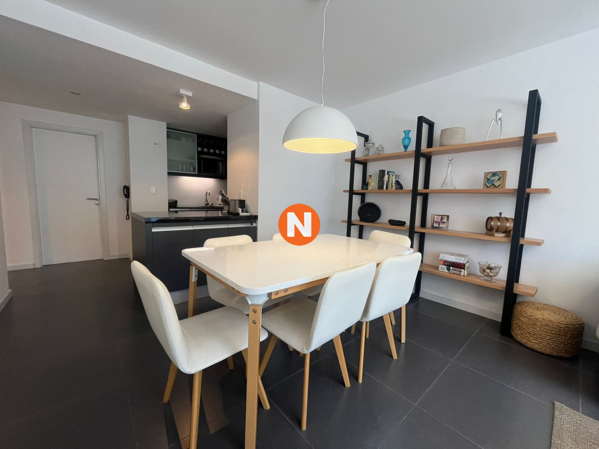 Apartamento Ref.225063 - Apartamento en Venta de 2 dormitorios en Punta del este , Península , Gorlero 