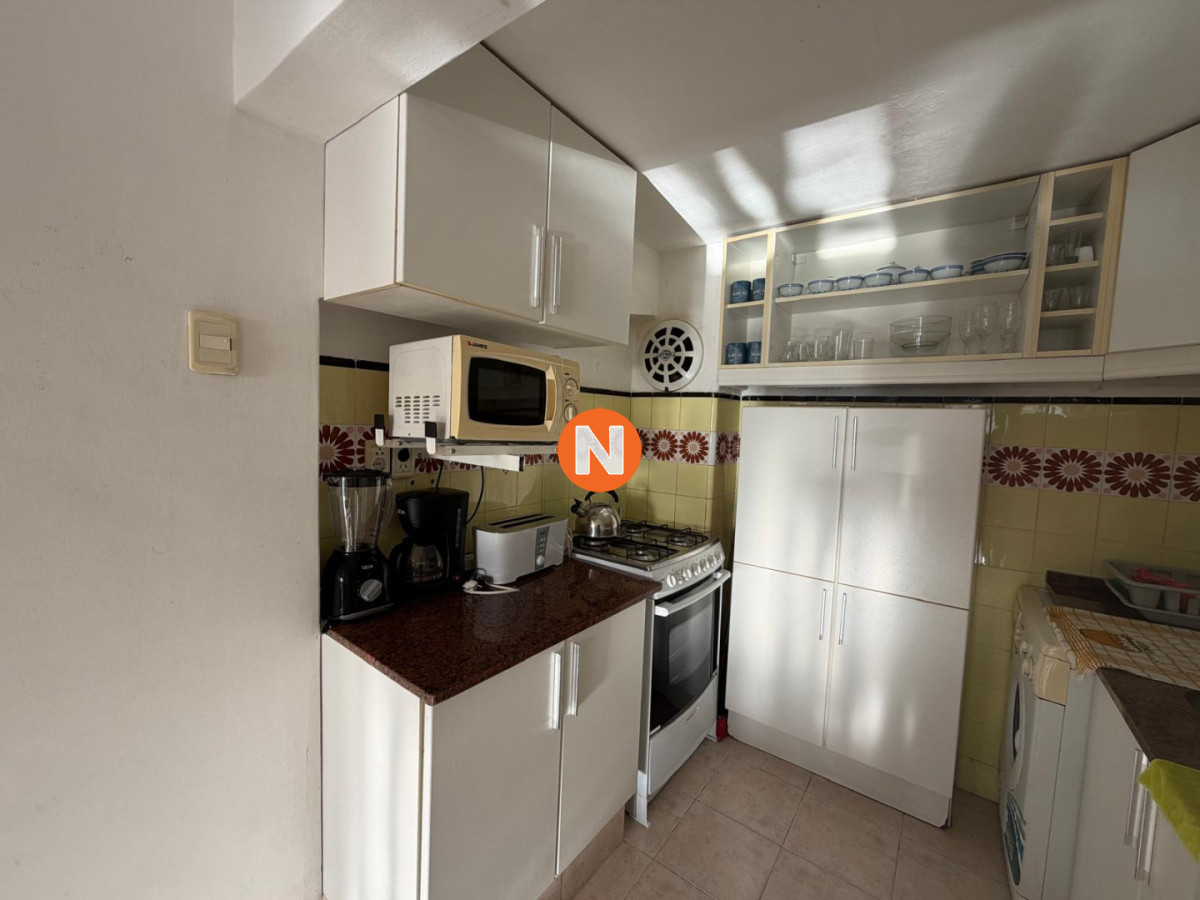 Apartamento Ref.225404 - Apartamento en Venta de 2 dormitorios y medio en Punta del este , Gorlero , Península 