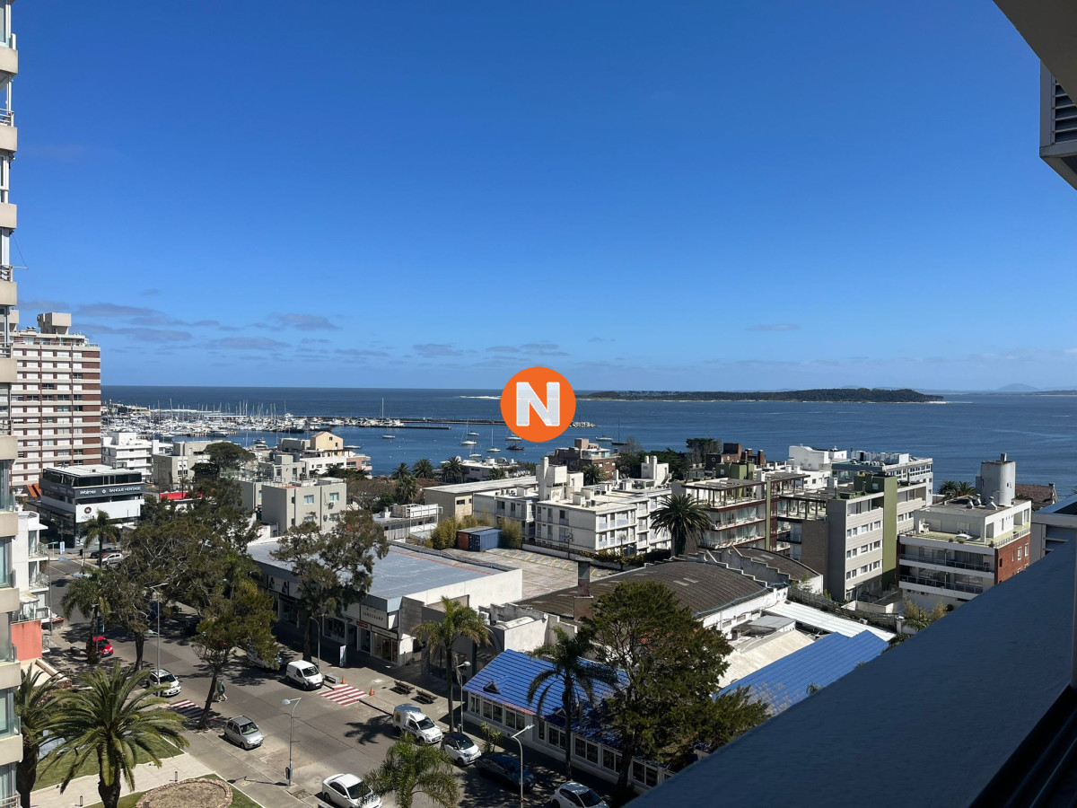 Apartamento Ref.224002 - Apartamento en Venta de 1 Dormitorio en Punta del este , Edificio Liguria , Vista al puerto 