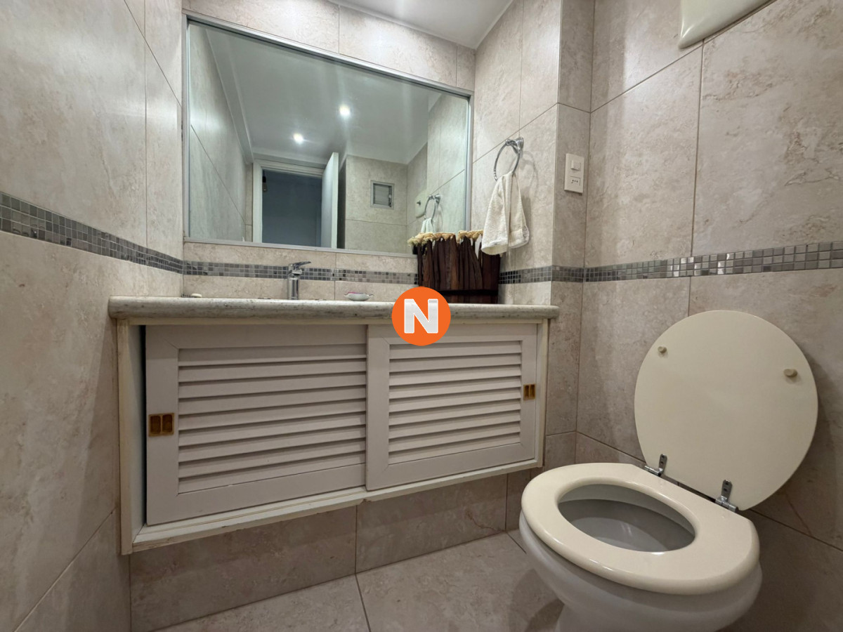 Apartamento Ref.225406 - Apartamento en Venta de 3 dormitorio en Punta del este . Playa mansa , Parada 1 