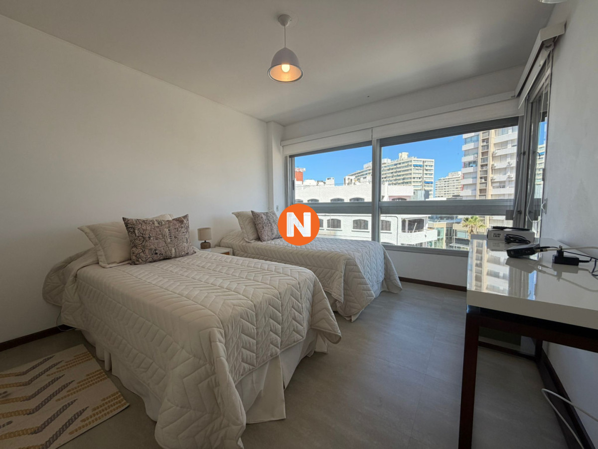 Apartamento Ref.225406 - Apartamento en Venta de 3 dormitorio en Punta del este . Playa mansa , Parada 1 