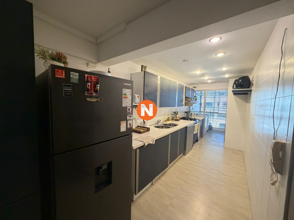 Apartamento Ref.225406 - Apartamento en Venta de 3 dormitorio en Punta del este . Playa mansa , Parada 1 