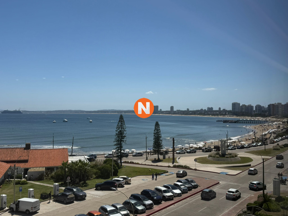 Apartamento Ref.225406 - Apartamento en Venta de 3 dormitorio en Punta del este . Playa mansa , Parada 1 