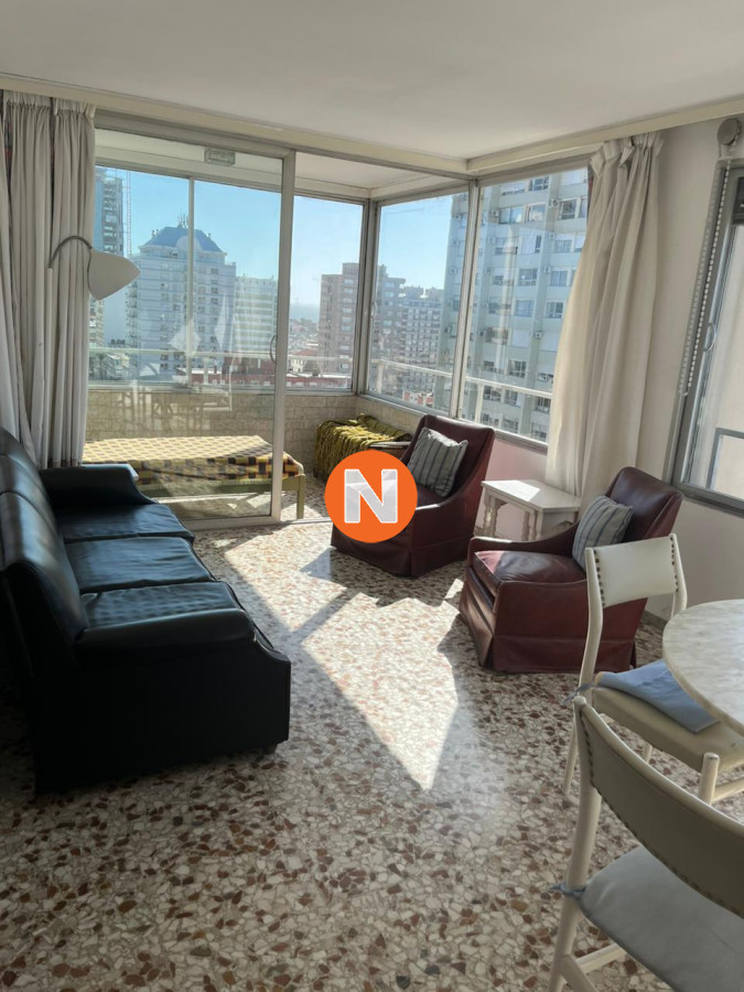 Apartamento Ref.225073 - Apartamento en Venta de 2 dormitorios en Gorlero , Vista al Mar , Punta del este , Península 