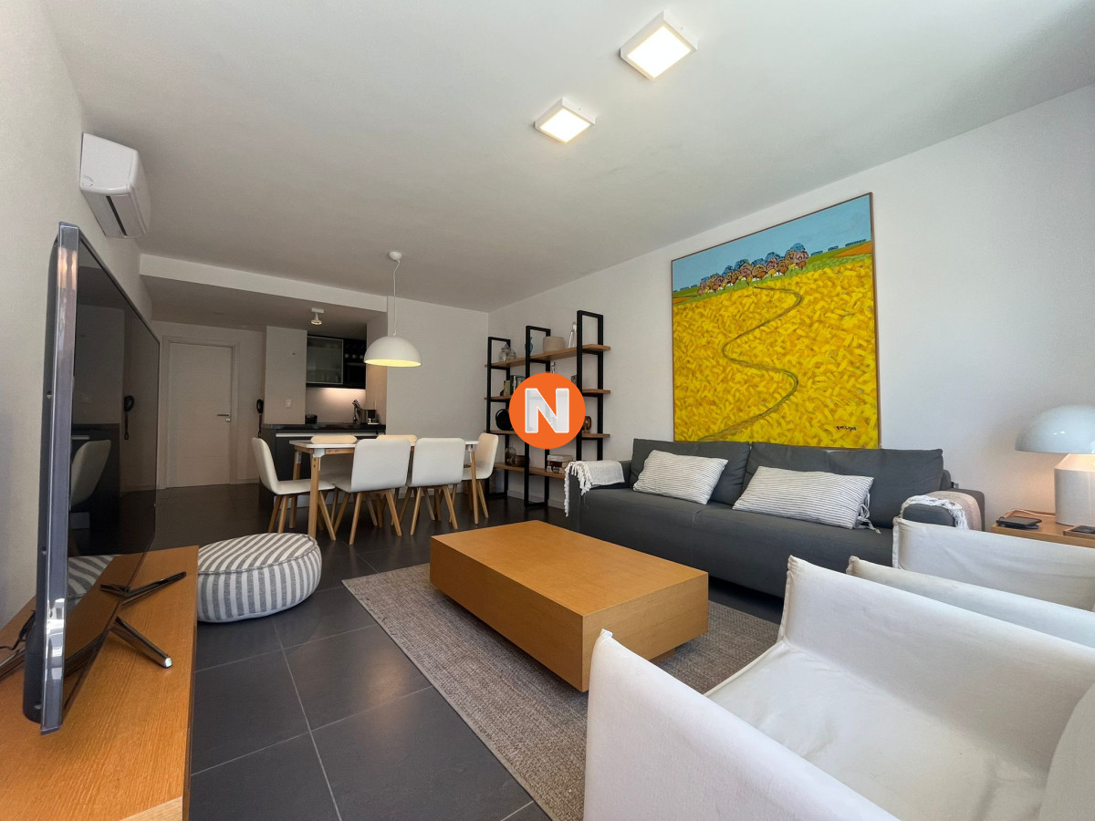 Apartamento Ref.225063 - Apartamento en Venta de 2 dormitorios en Punta del este , Península , Gorlero 