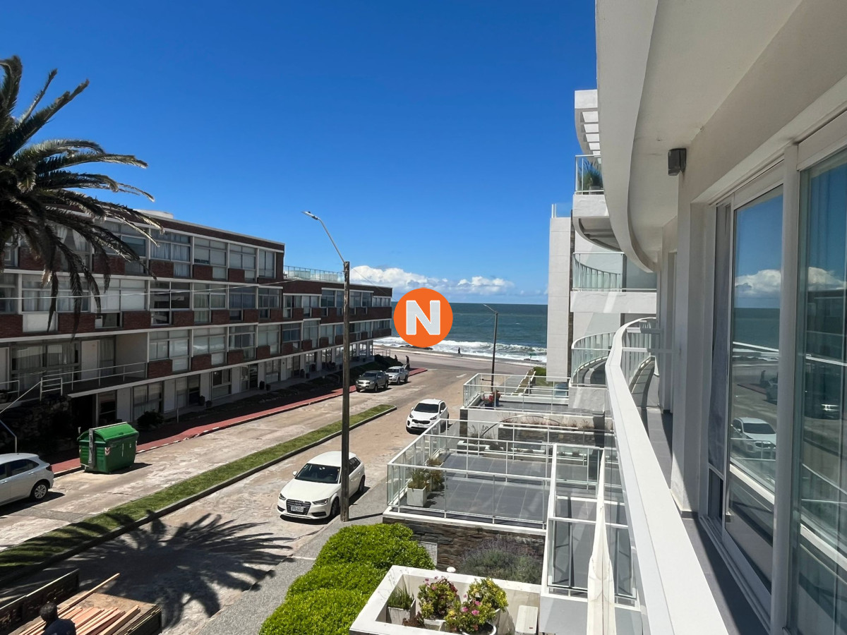Apartamento Ref.225063 - Apartamento en Venta de 2 dormitorios en Punta del este , Península , Gorlero 