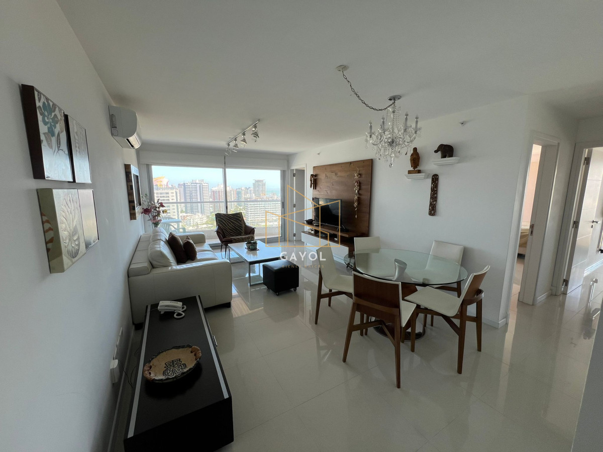 Apartamento ID.1254 - Apartamento en venta de 2 dormitorios en Playa brava , Punta del este 