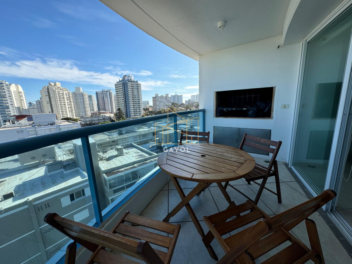 Apartamento ID.1072 - Apartamento en Venta de 3 dormitorios en Punta del este , Playa Brava , Torre Nueva York , Vista al mar 