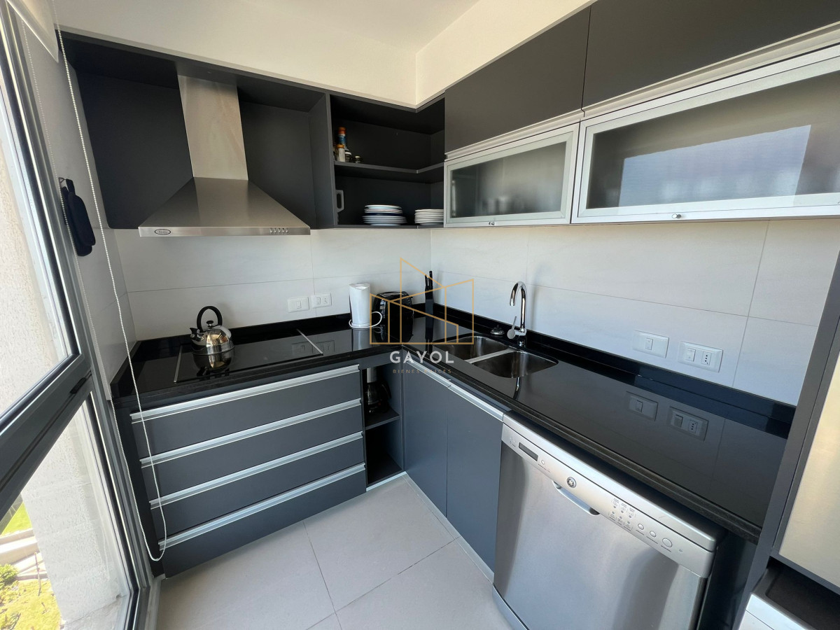 Apartamento ID.1254 - Apartamento en venta de 2 dormitorios en Playa brava , Punta del este 