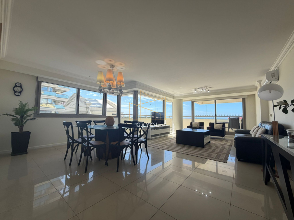 Apartamento ID.1310 - Apartamento en venta de 4 dormitorios en Punta del este , Imperiale 