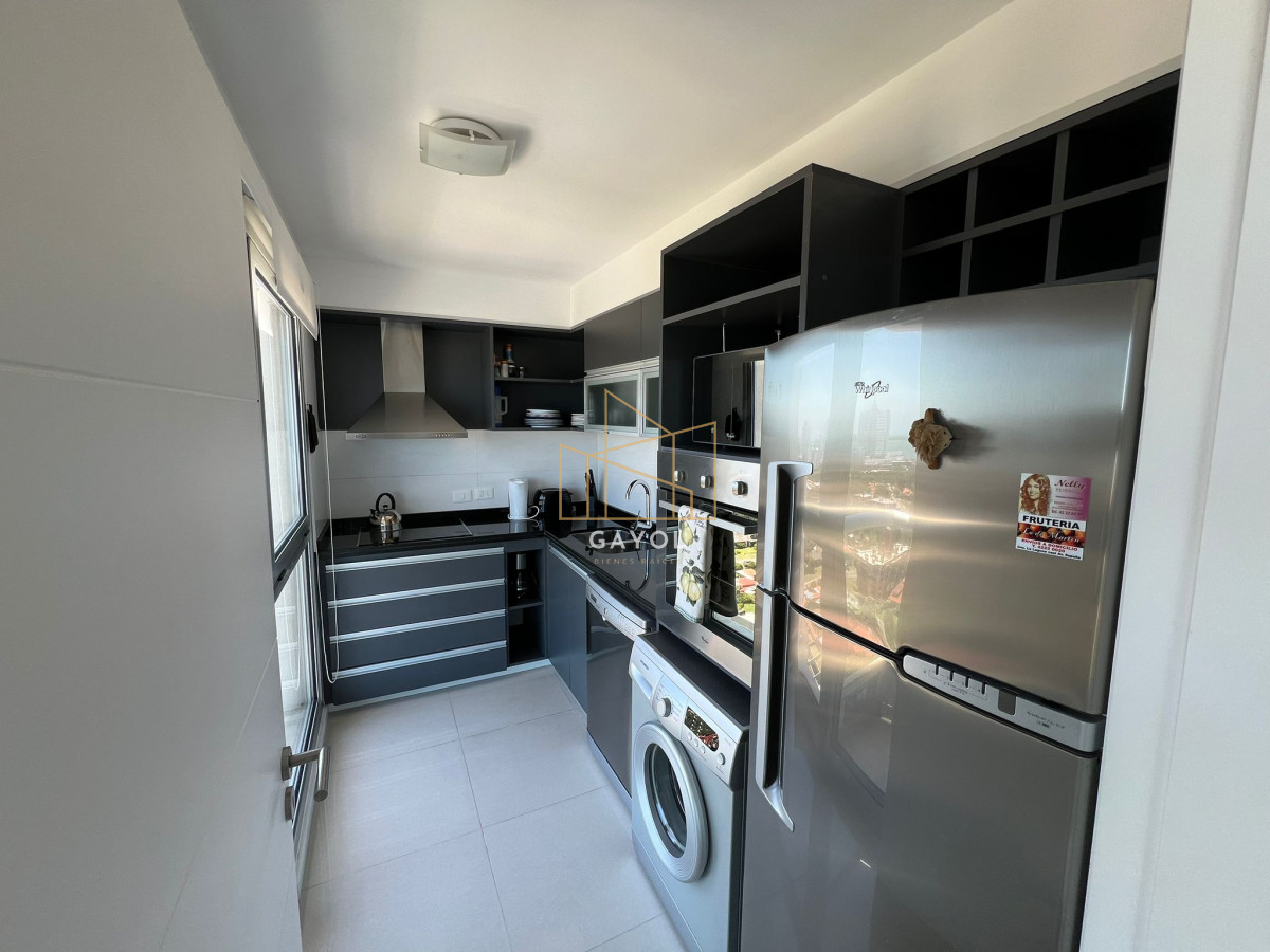 Apartamento ID.1254 - Apartamento en venta de 2 dormitorios en Playa brava , Punta del este 