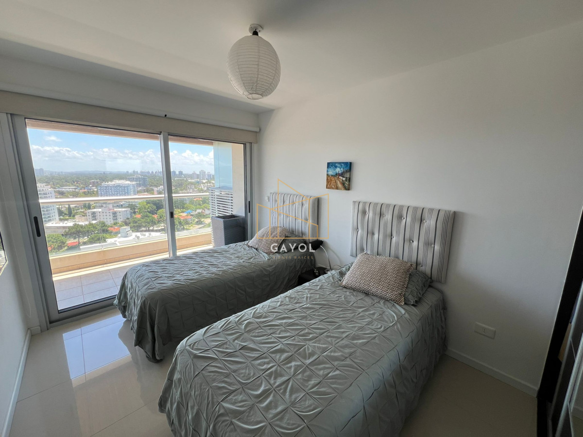 Apartamento ID.1254 - Apartamento en venta de 2 dormitorios en Playa brava , Punta del este 