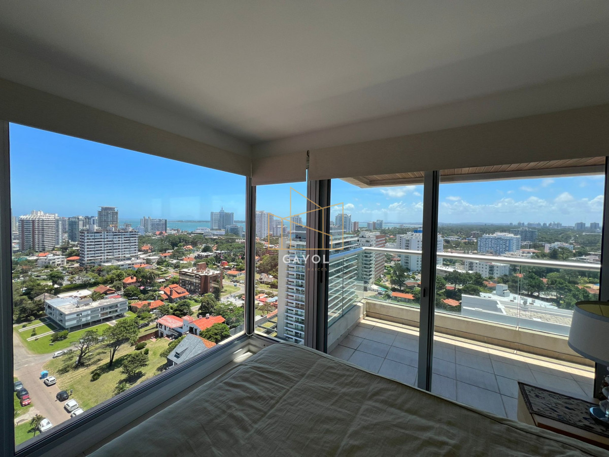 Apartamento ID.1254 - Apartamento en venta de 2 dormitorios en Playa brava , Punta del este 