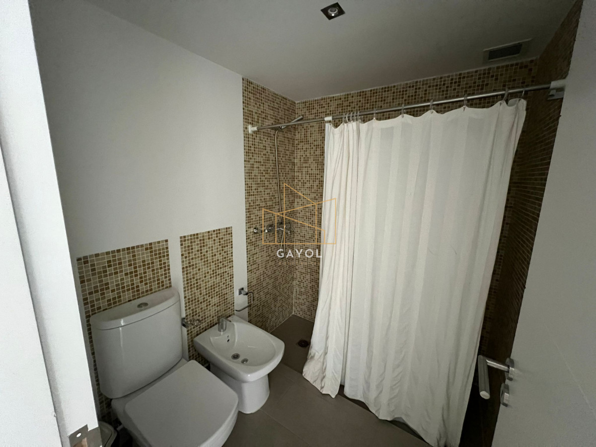 Apartamento ID.1254 - Apartamento en venta de 2 dormitorios en Playa brava , Punta del este 