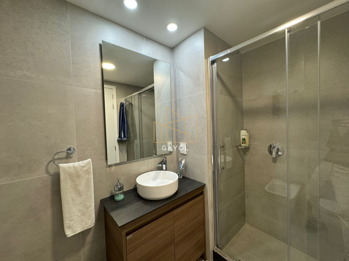 Apartamento ID.484 - Mansa frente al mar parada 18 calidad premium