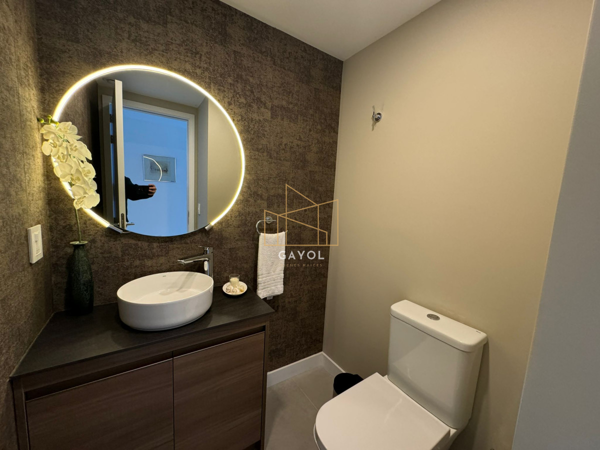 Apartamento ID.484 - Mansa frente al mar parada 18 calidad premium