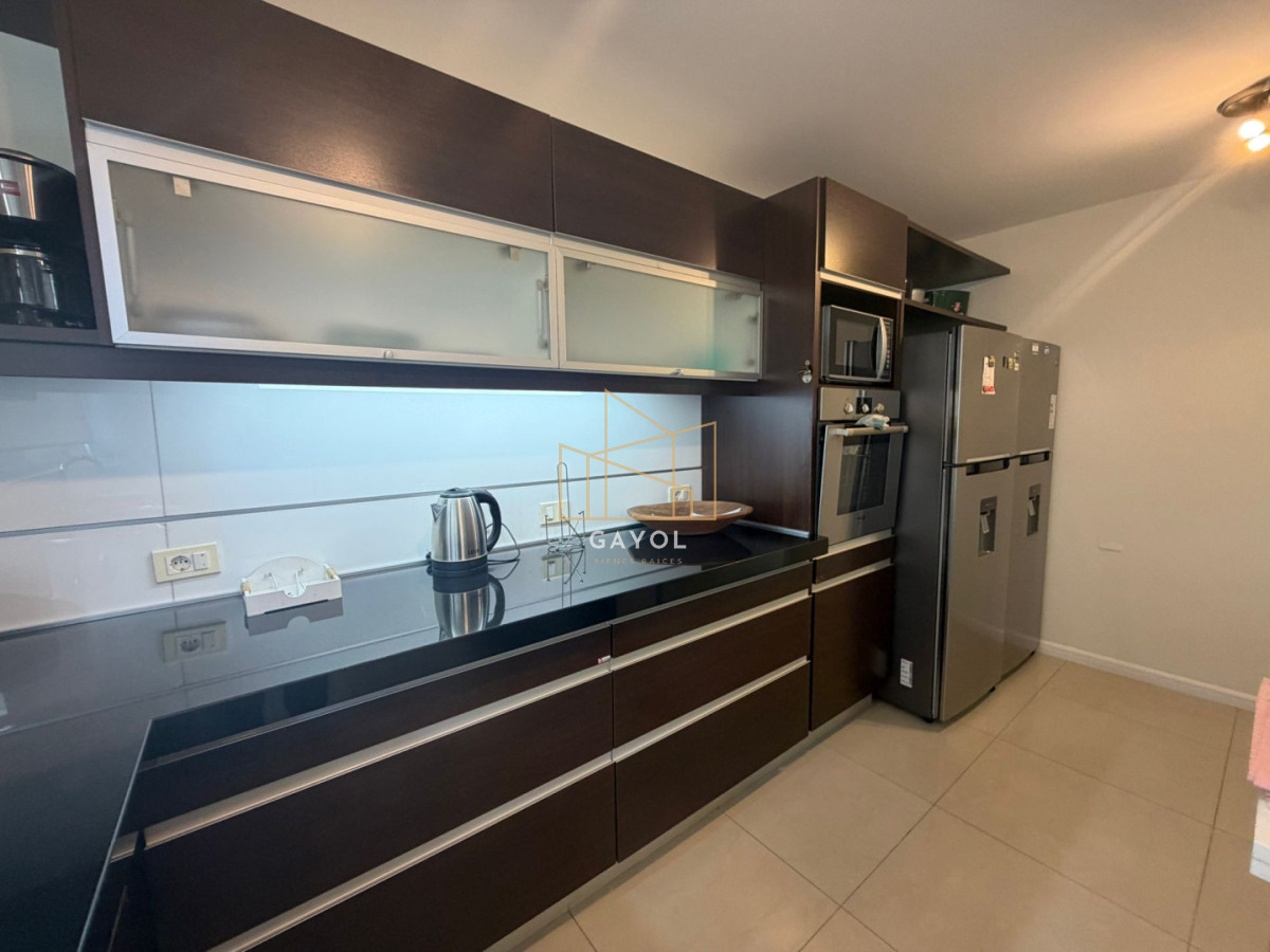 Apartamento ID.1310 - Apartamento en venta de 4 dormitorios en Punta del este , Imperiale 