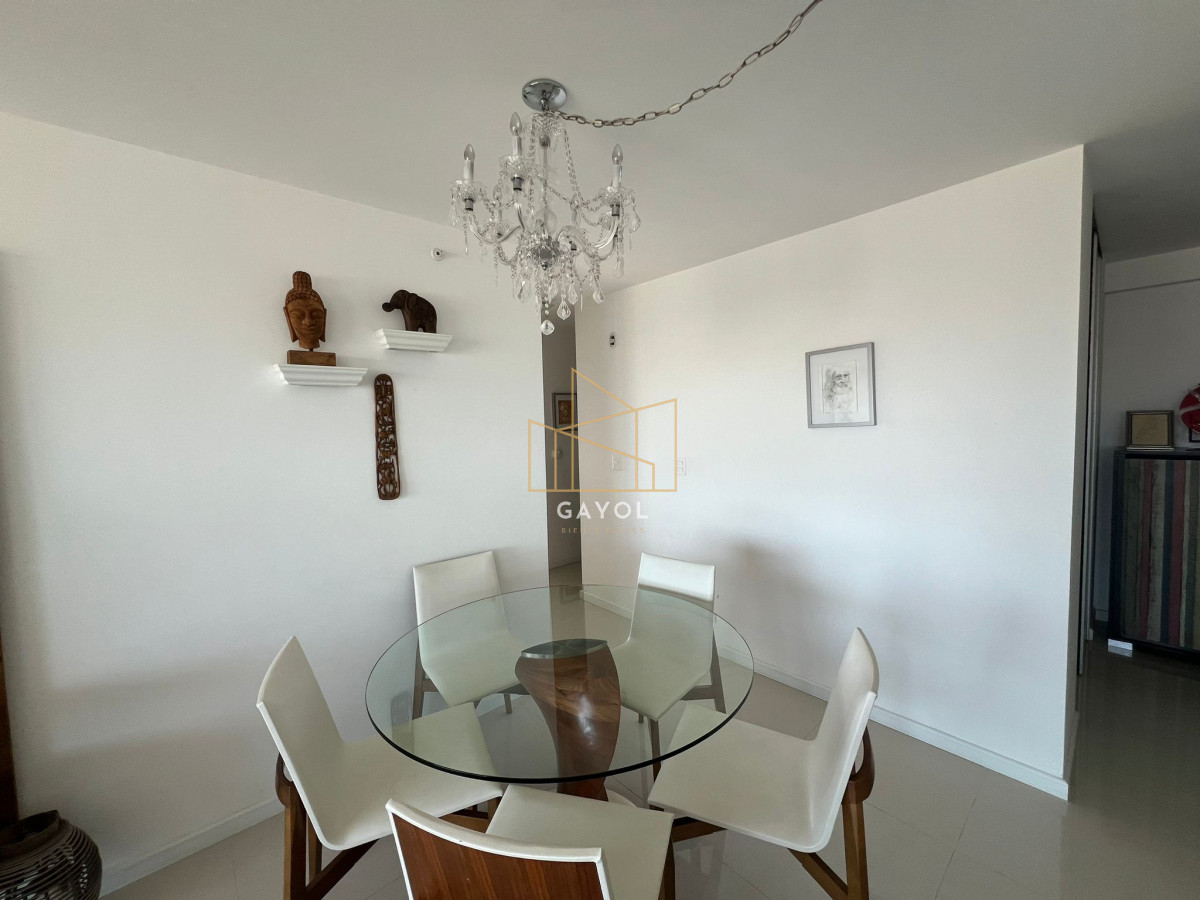 Apartamento ID.1254 - Apartamento en venta de 2 dormitorios en Playa brava , Punta del este 